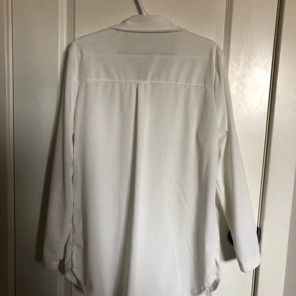 Long white button down shirt - Picture 2 of 3